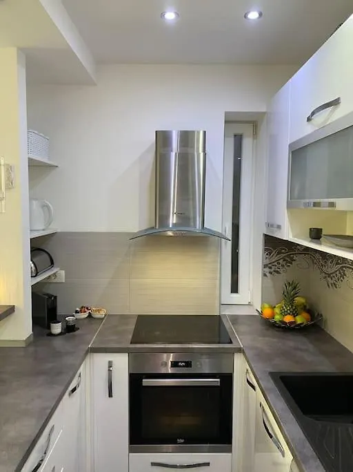 Split City Center - Lovely And Spacious 2Bdrm Apt 0*,  Croatia