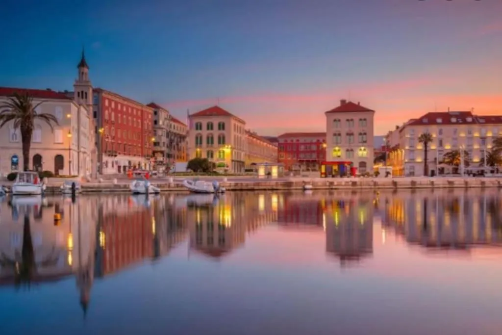 Split City Center - Lovely And Spacious 2Bdrm Apt
